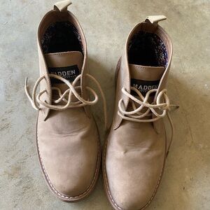 Men's Tan Chukka Boots